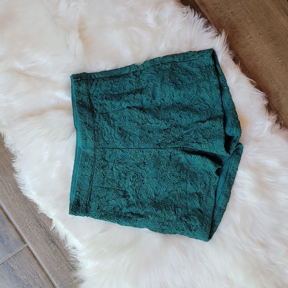 XS Forever 21 Lace high waisted Emerald Green shorts